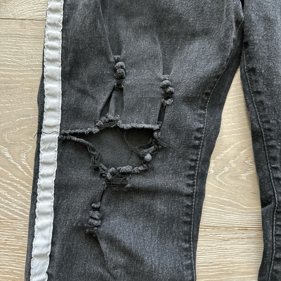 Black Skinny Stretch Ripped Jeans - Picture 3 of 5